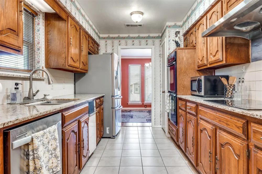 504 Chaffee Drive Arlington, TX 76006