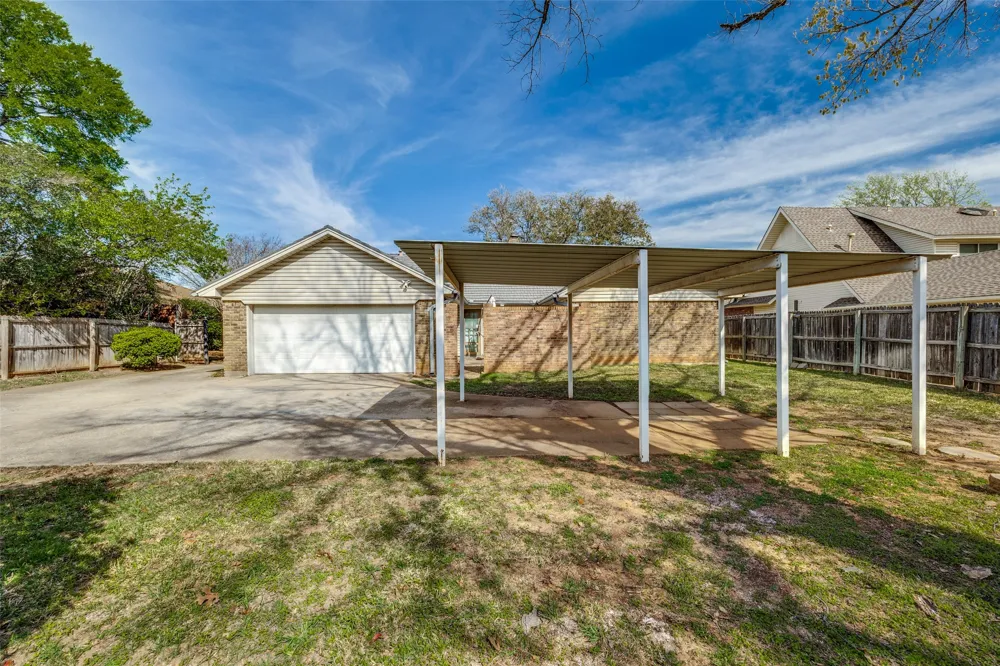 504 Chaffee Drive Arlington, TX 76006