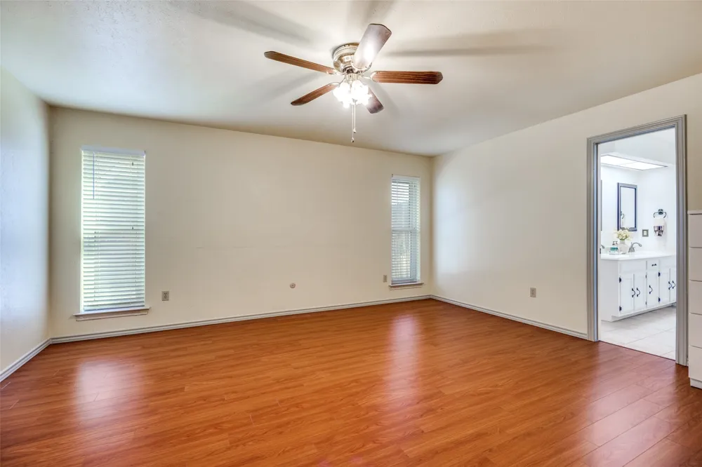 504 Chaffee Drive Arlington, TX 76006