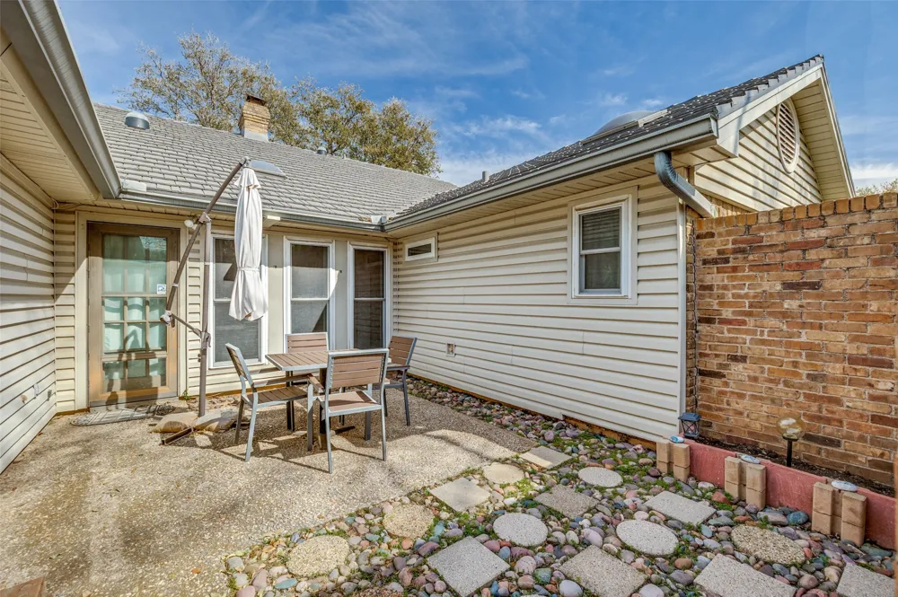 504 Chaffee Drive Arlington, TX 76006