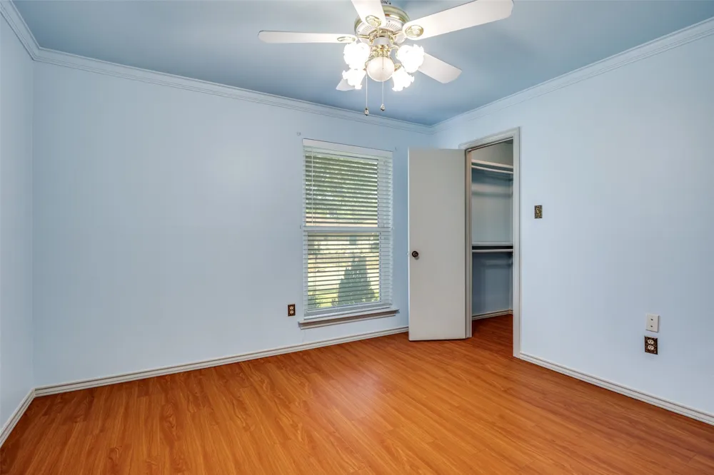 504 Chaffee Drive Arlington, TX 76006