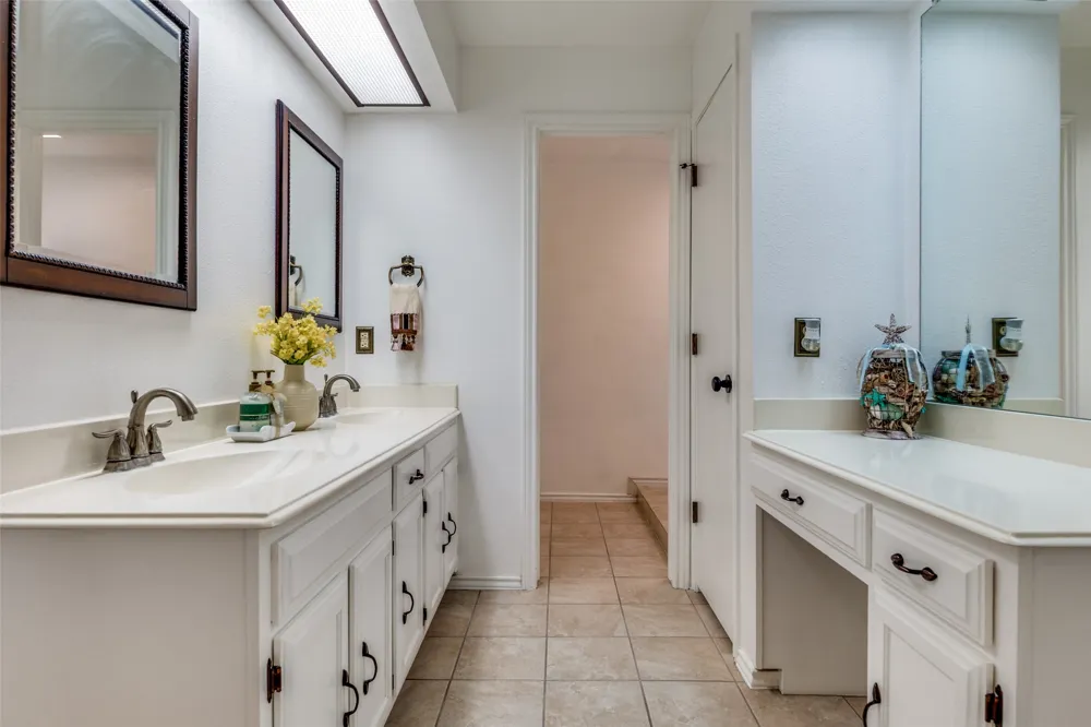 504 Chaffee Drive Arlington, TX 76006