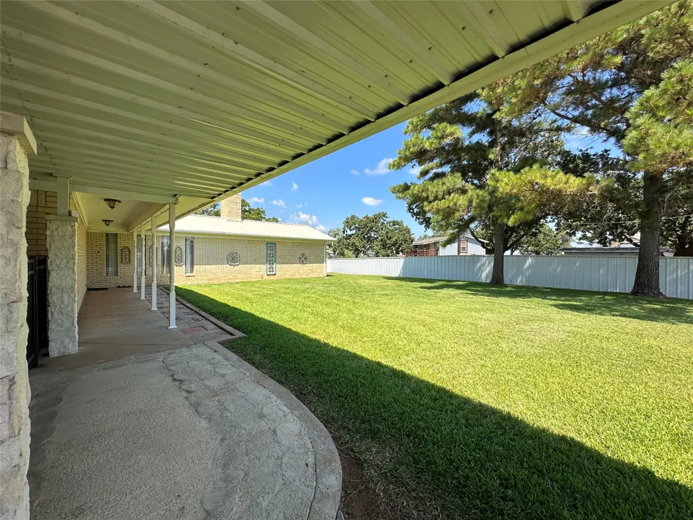10297 County Road 197 Breckenridge, TX 76424
