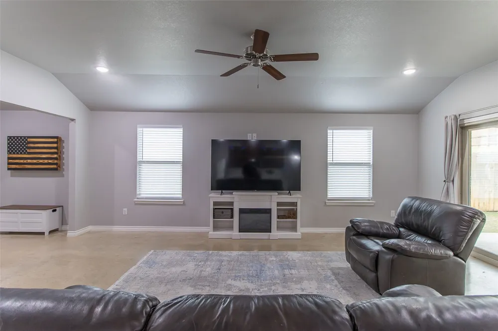 1715 Dryden Avenue Copperas Cove, TX 76522