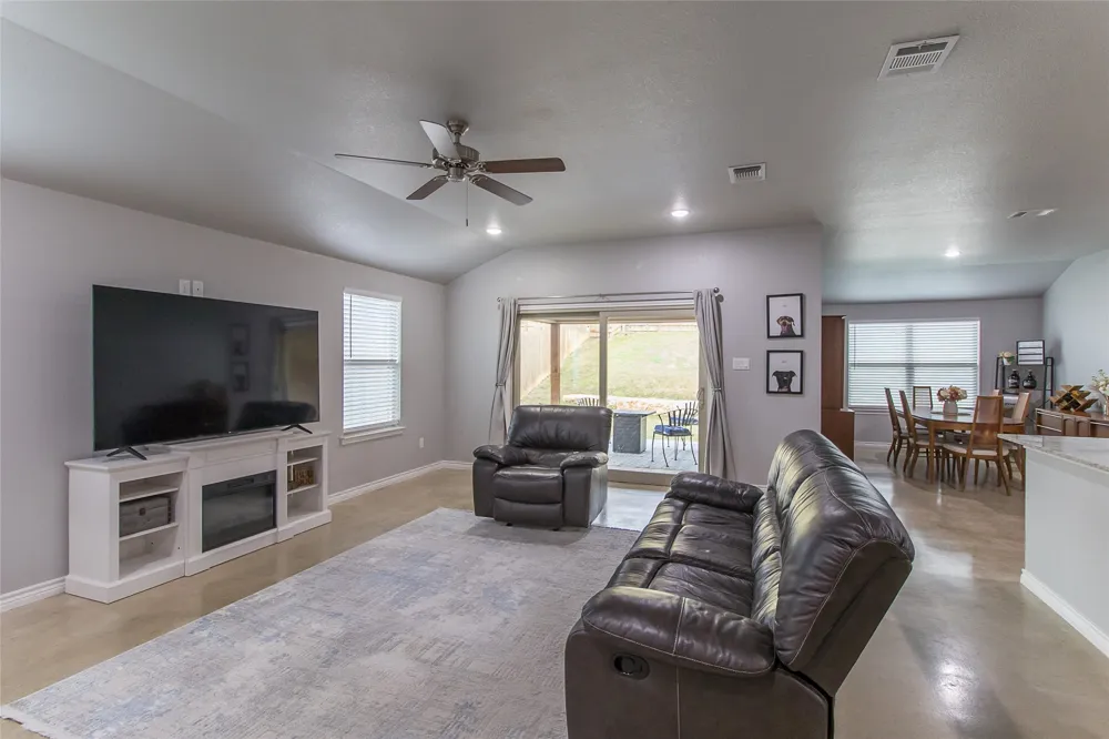 1715 Dryden Avenue Copperas Cove, TX 76522