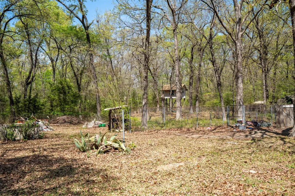 375 County Road 45080 Powderly, TX 75473