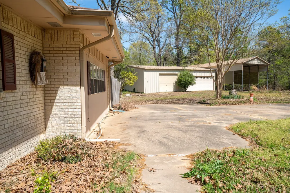375 County Road 45080 Powderly, TX 75473