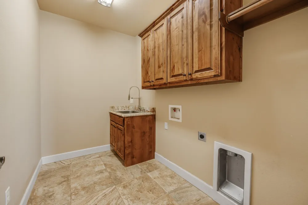181 Cougar Run Tuscola, TX 79562