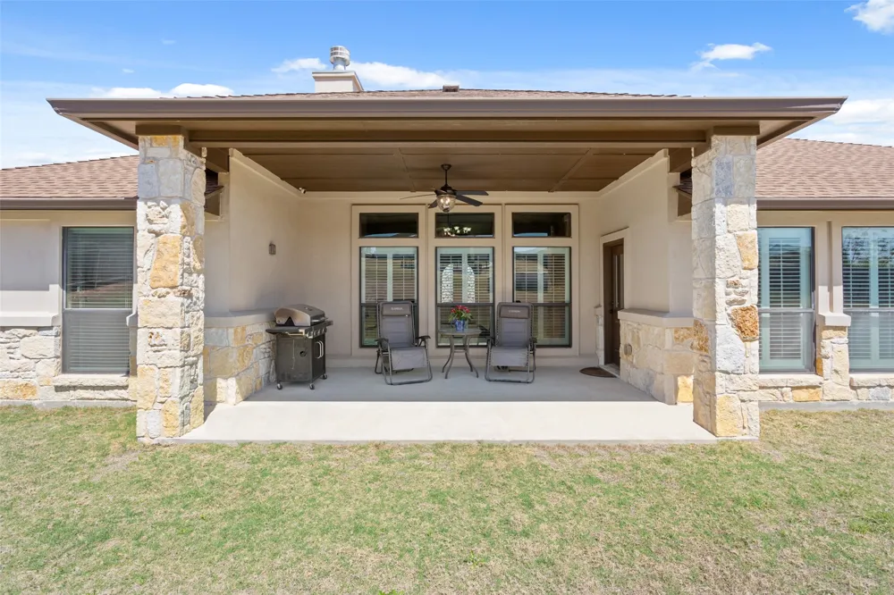 1007 Saddle Bluff Drive Salado, TX 76571