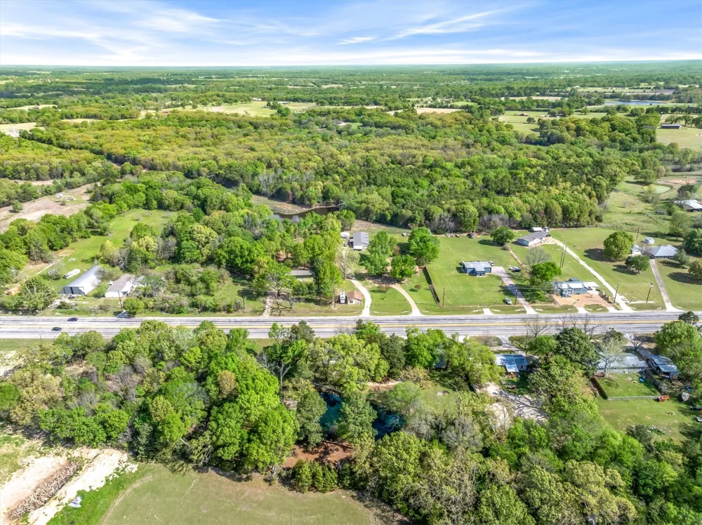 15853 Highway 80 Edgewood, TX 75117
