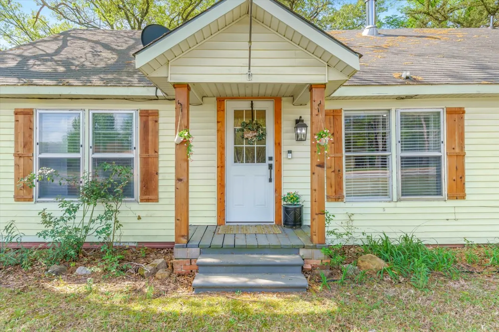 15853 Highway 80 Edgewood, TX 75117