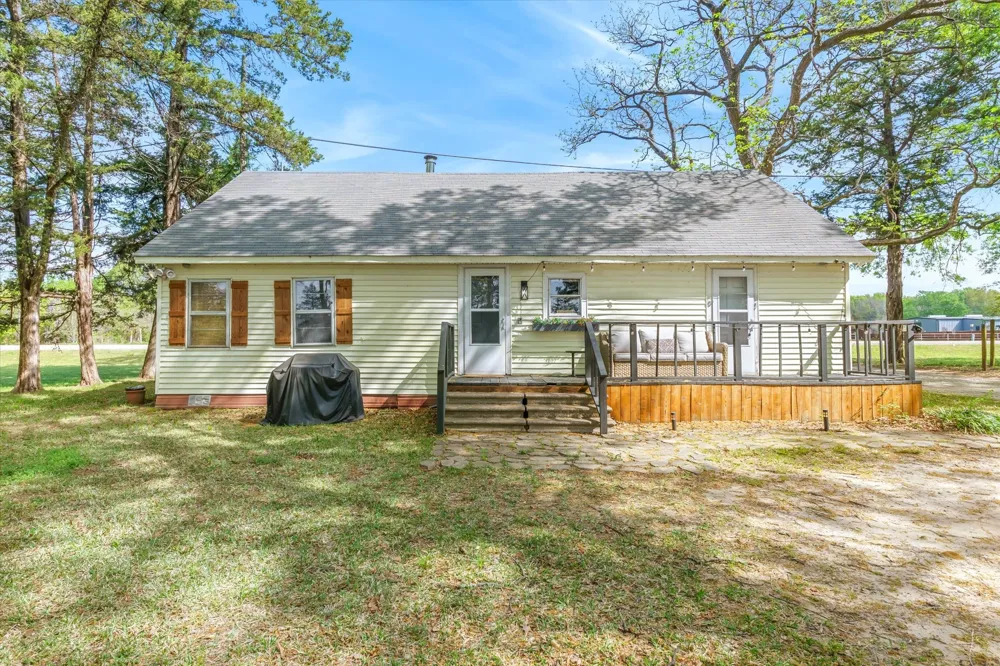 15853 Highway 80 Edgewood, TX 75117