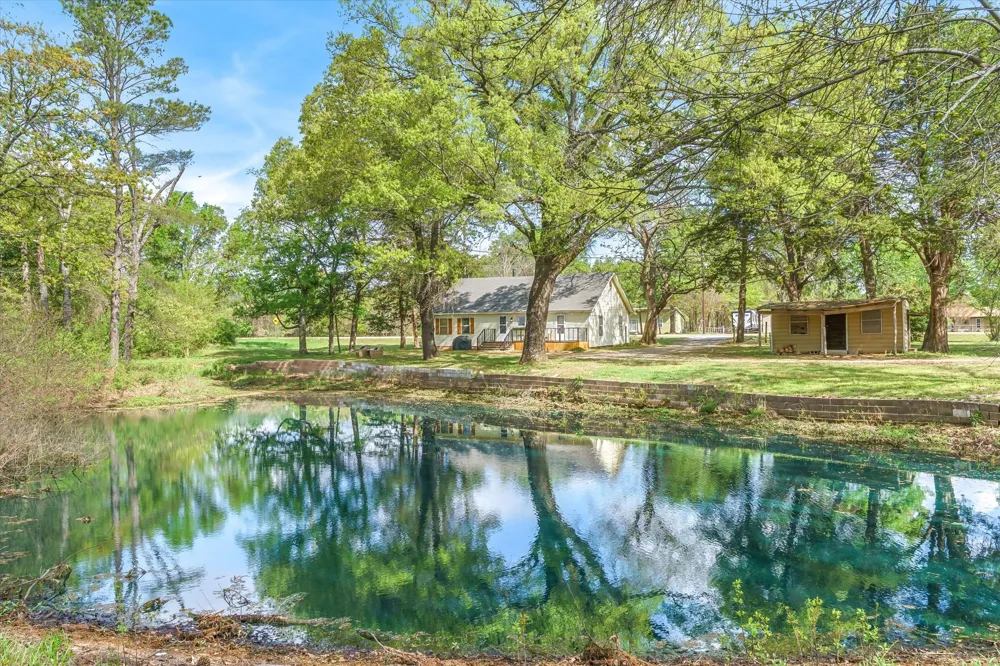 15853 Highway 80 Edgewood, TX 75117