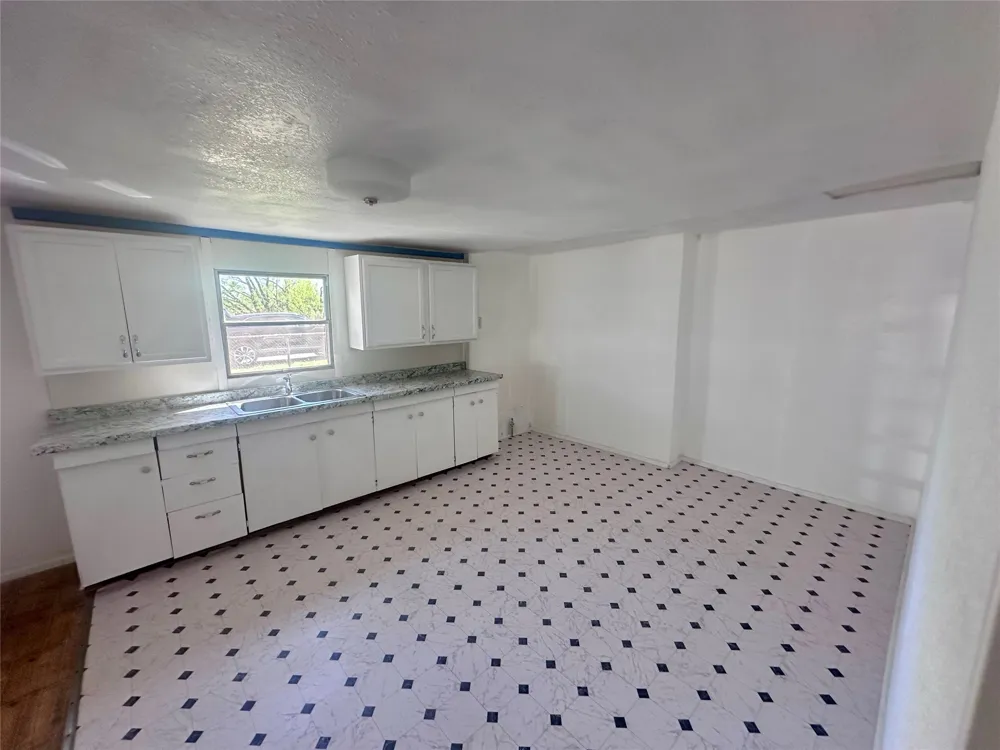 302 W Ripley Street Coleman, TX 76834