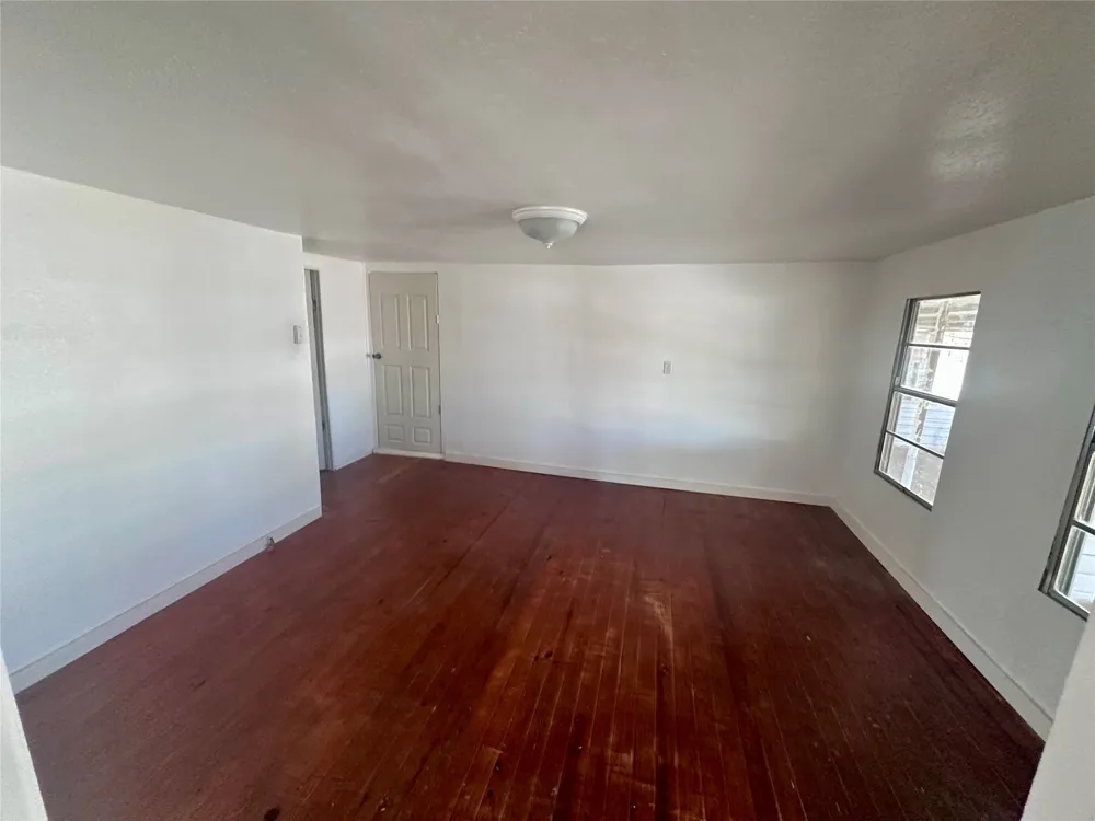 302 W Ripley Street Coleman, TX 76834