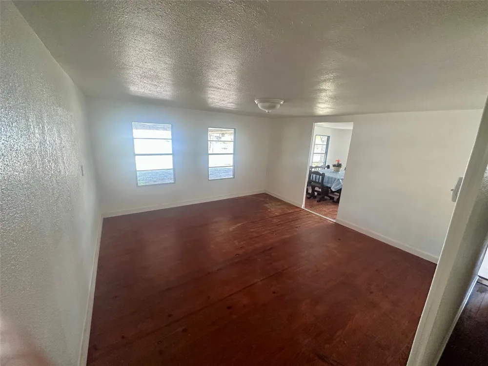 302 W Ripley Street Coleman, TX 76834