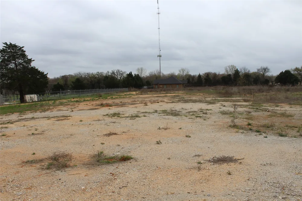 2320 Post Oak Road Hutchins, TX 75141