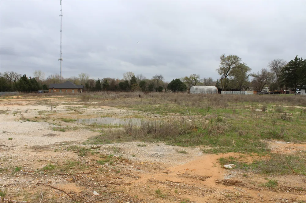 2320 Post Oak Road Hutchins, TX 75141