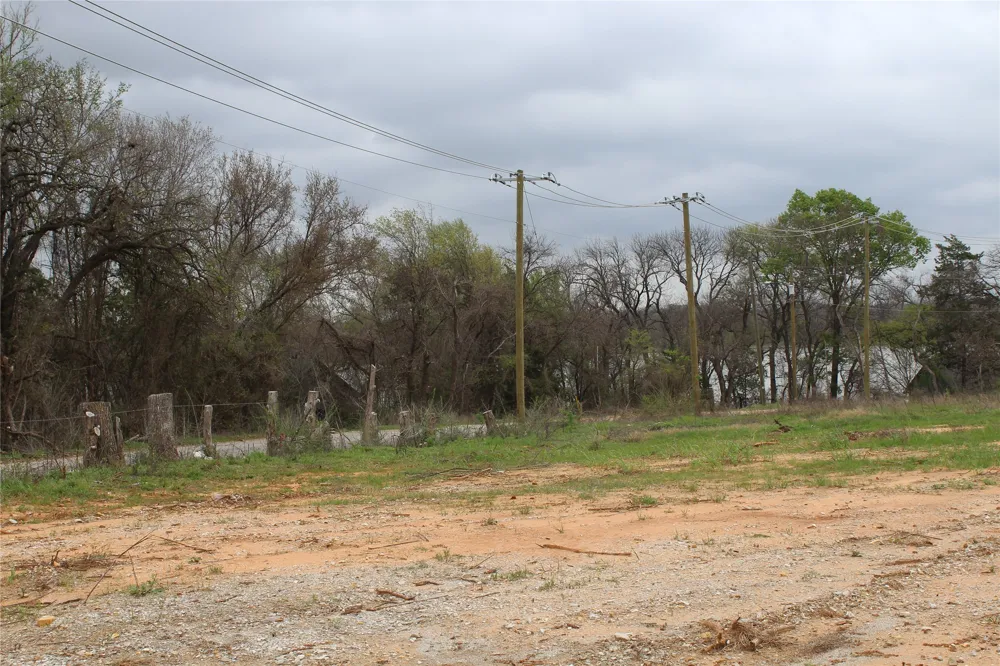 2320 Post Oak Road Hutchins, TX 75141
