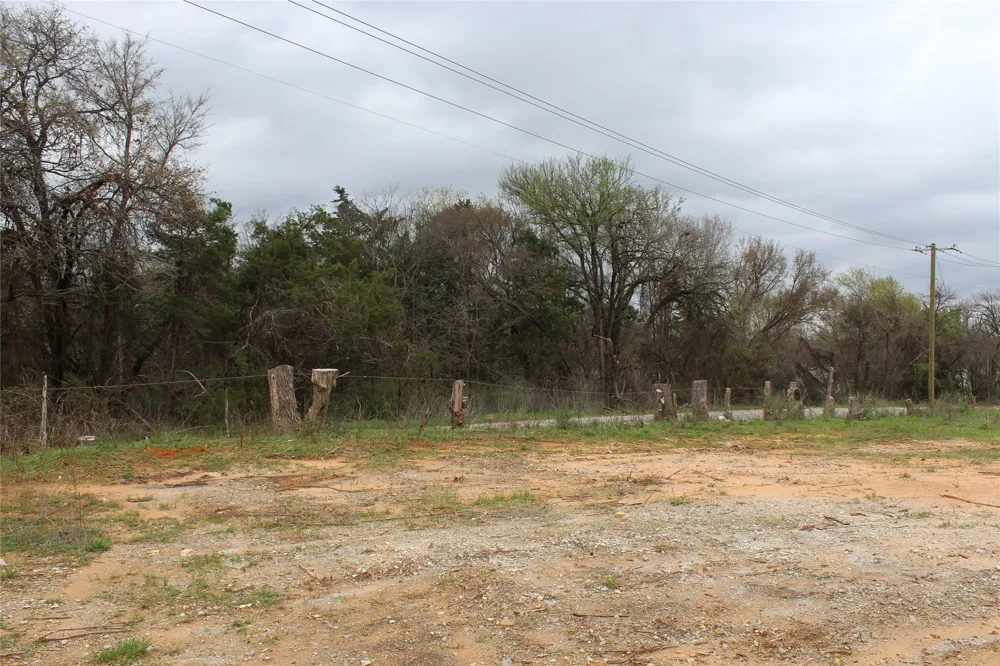 2320 Post Oak Road Hutchins, TX 75141