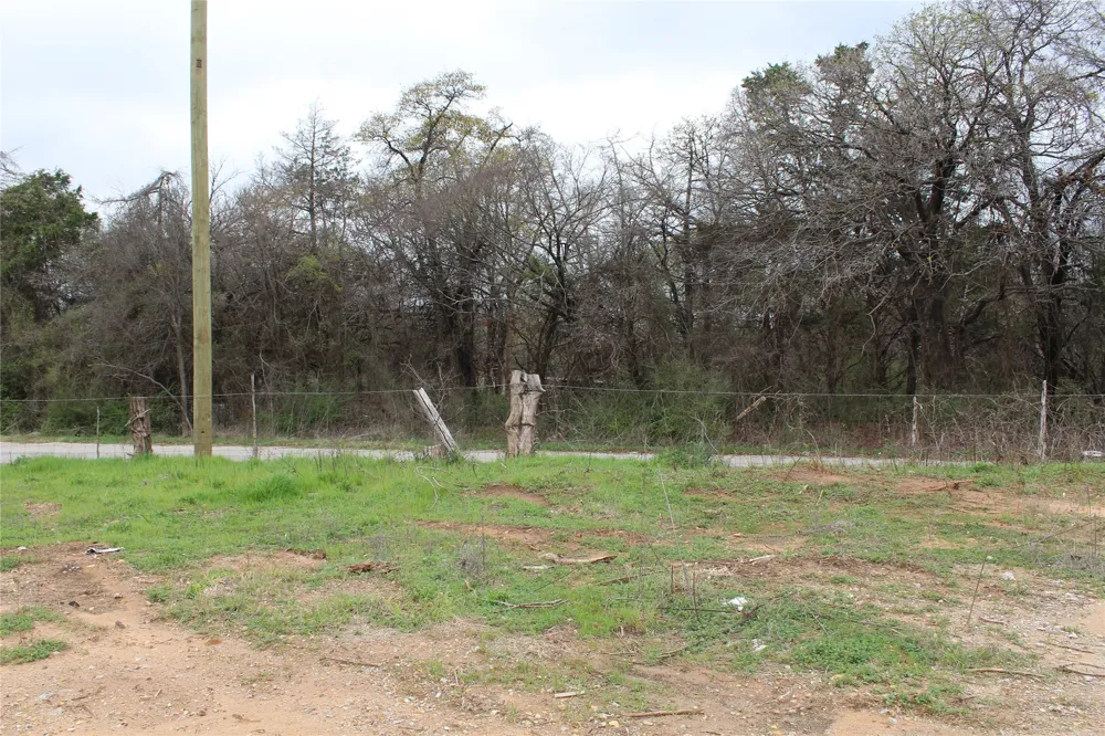 2320 Post Oak Road Hutchins, TX 75141