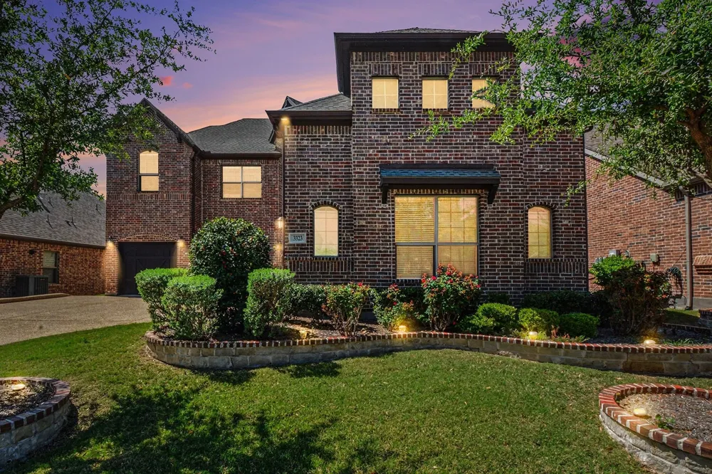 3323 Royal Ridge Drive Rockwall, TX 75087