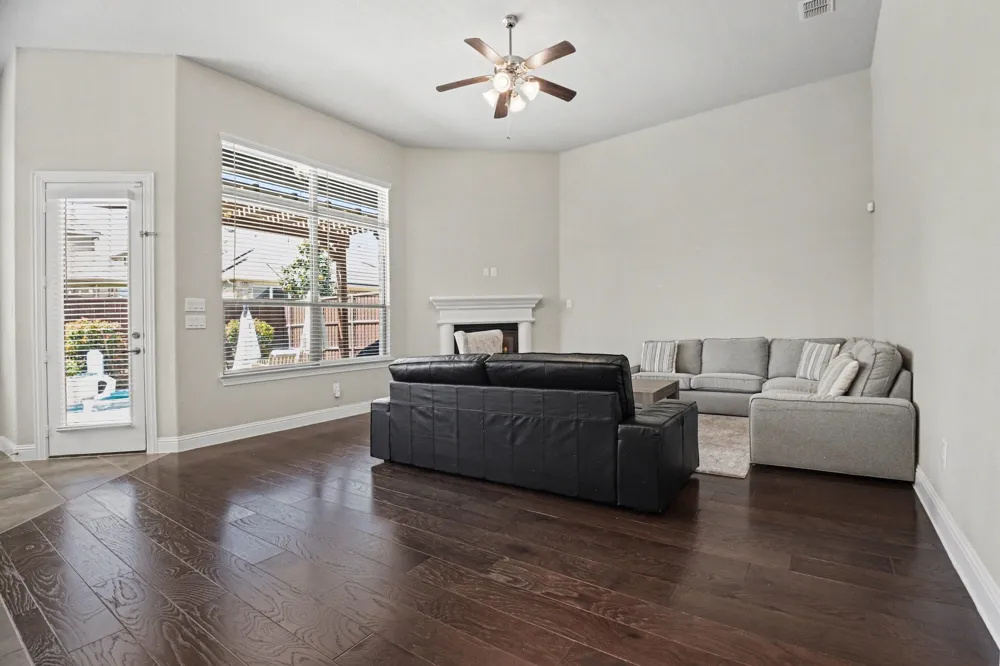 3323 Royal Ridge Drive Rockwall, TX 75087