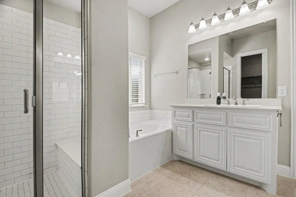 3323 Royal Ridge Drive Rockwall, TX 75087
