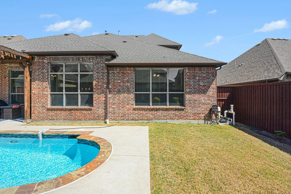 3323 Royal Ridge Drive Rockwall, TX 75087