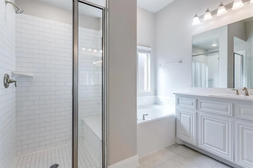 3323 Royal Ridge Drive Rockwall, TX 75087