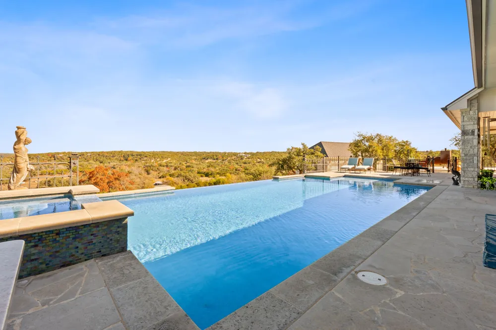 306 Napa Court Driftwood, TX 78619