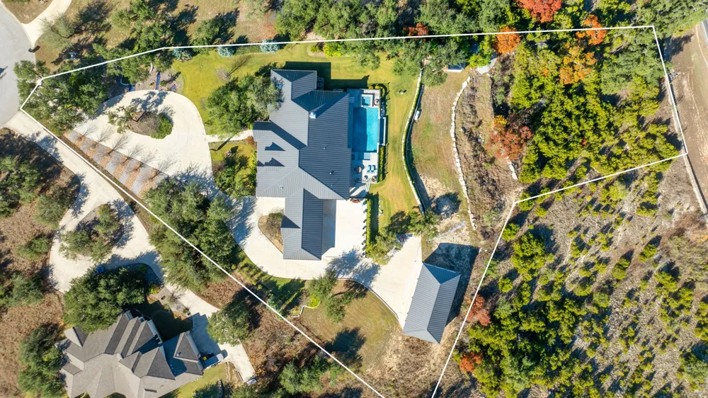 306 Napa Court Driftwood, TX 78619