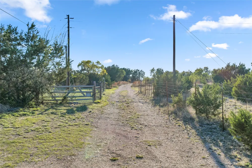 104 County Road 323A Liberty Hill, TX 78642