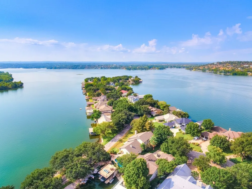 30 Beaver Island Granite Shoals, TX 78654