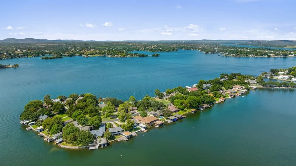 30 Beaver Island Granite Shoals, TX 78654