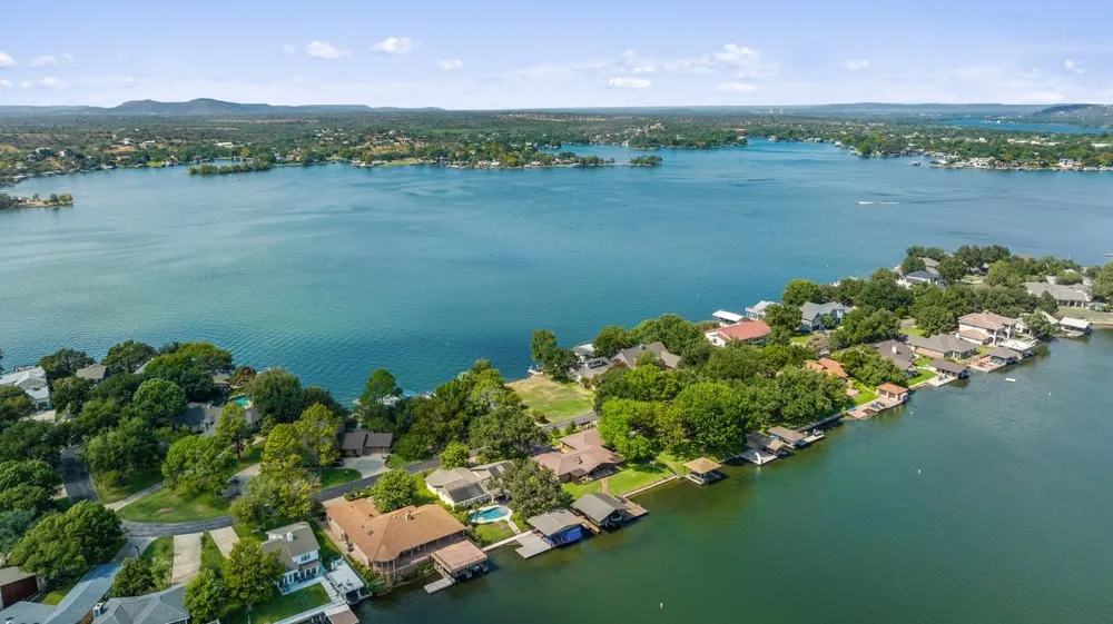 30 Beaver Island Granite Shoals, TX 78654