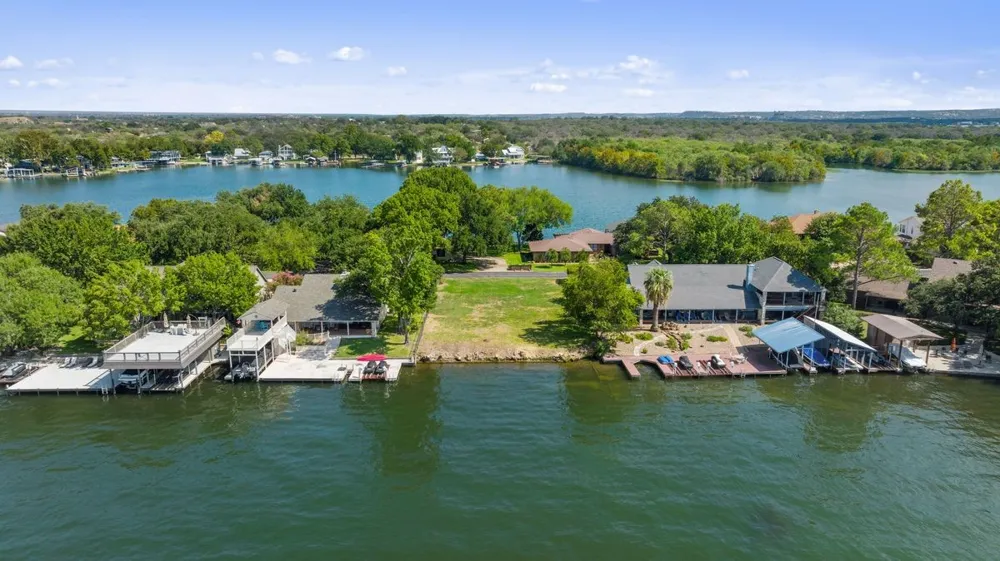 30 Beaver Island Granite Shoals, TX 78654