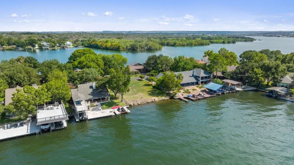 30 Beaver Island Granite Shoals, TX 78654