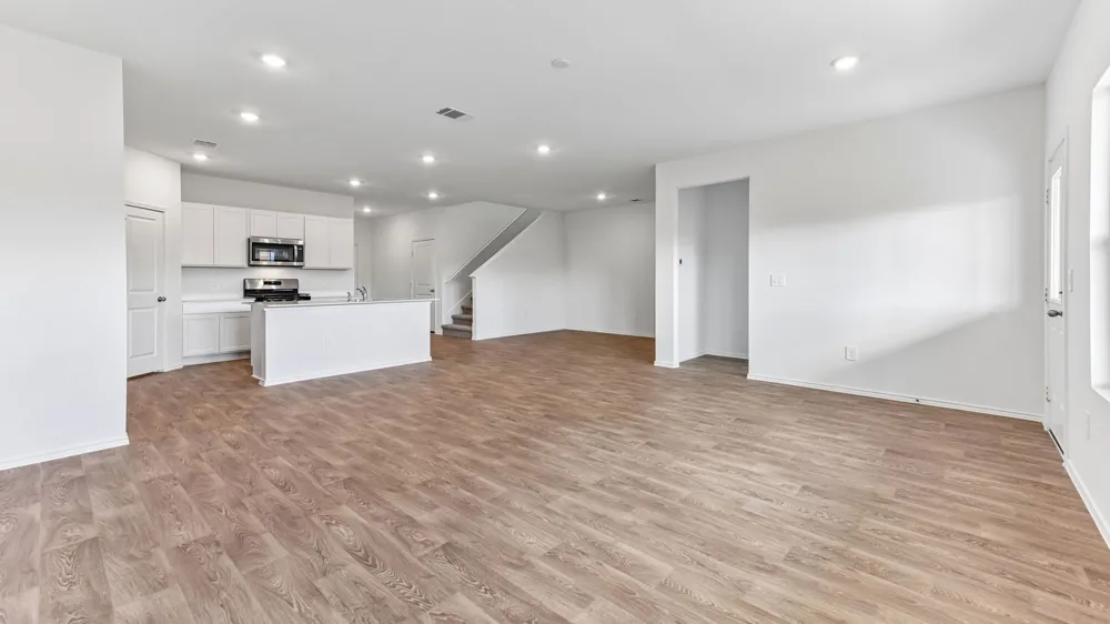 12209 Silverton Tree Bend Mustang Ridge, TX 78610