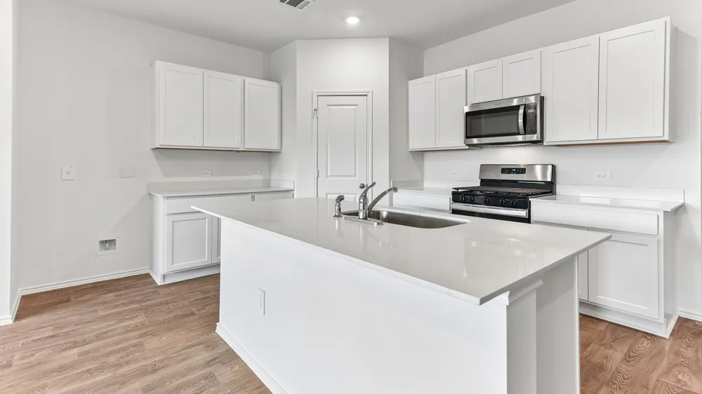 12209 Silverton Tree Bend Mustang Ridge, TX 78610