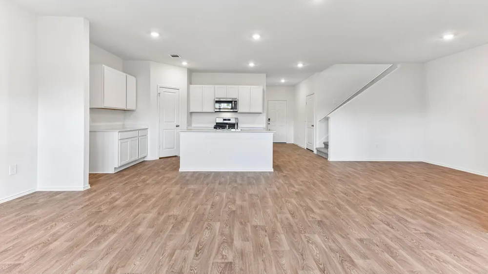 12209 Silverton Tree Bend Mustang Ridge, TX 78610