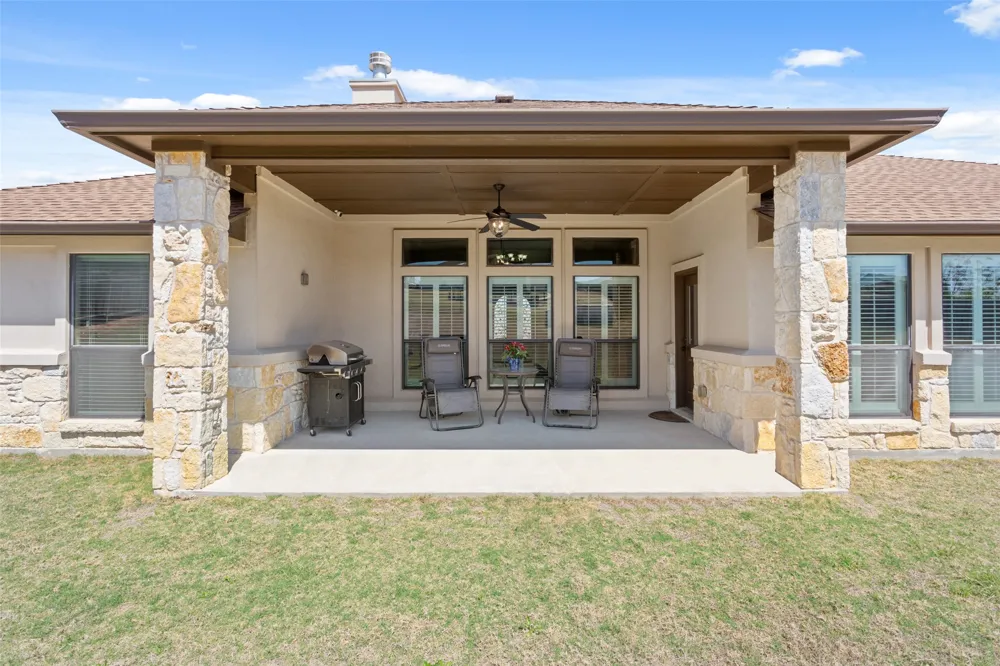 1007 Saddle Bluff Drive Salado, TX 76571