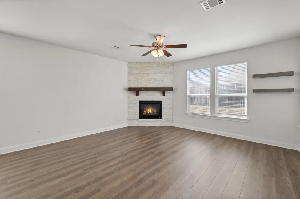 138 Fern Drive Buda, TX 78610