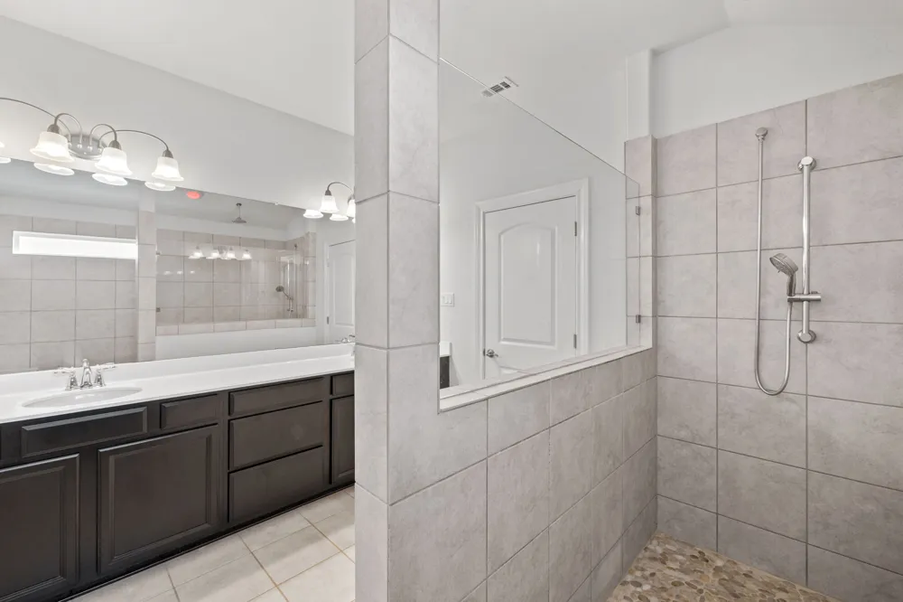 138 Fern Drive Buda, TX 78610