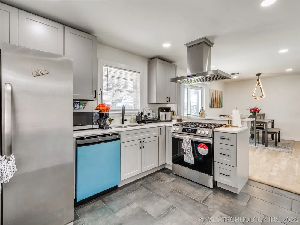 3431 S 116th Place Tulsa, OK 74146