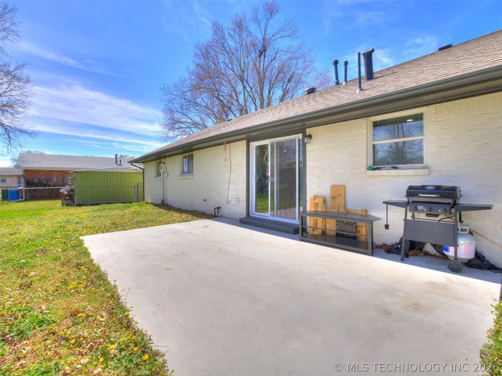 3431 S 116th Place Tulsa, OK 74146