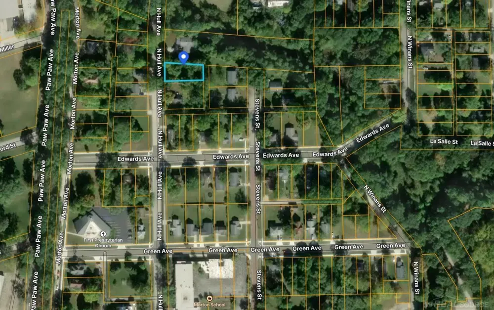 381 Hull Avenue Benton Harbor City, MI 49022