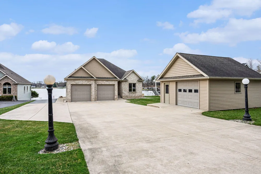 48855 Howard Drive Lawrence Township, MI 49064