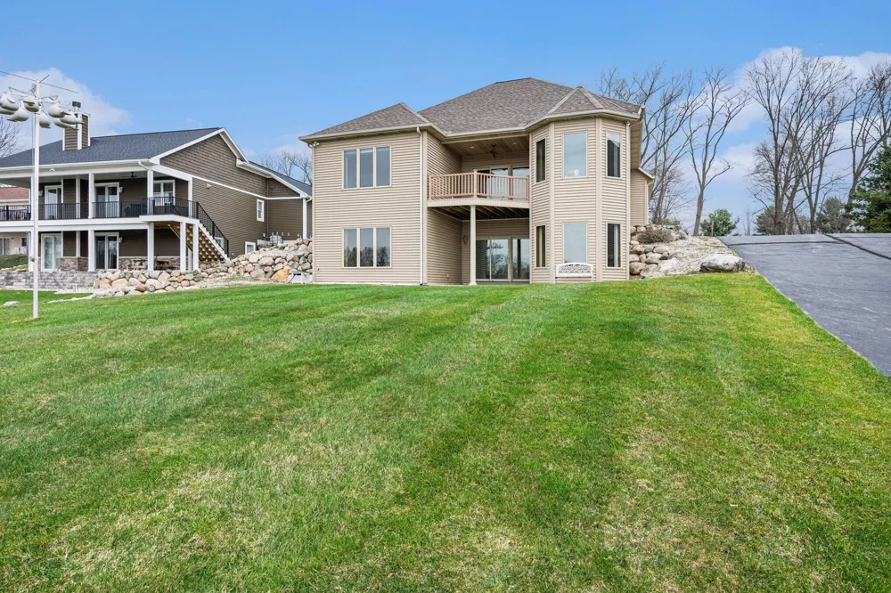 48855 Howard Drive Lawrence Township, MI 49064
