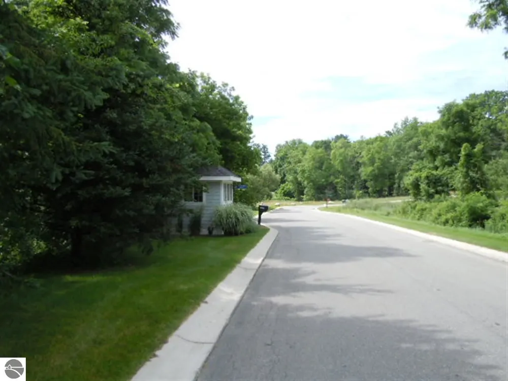 865 Wind Drift Drive Garfield Charter Township, MI 49684